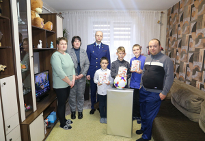 Прокуратура Копыльского района присоединилась к новогодней благотворительной акции «Наши дети»