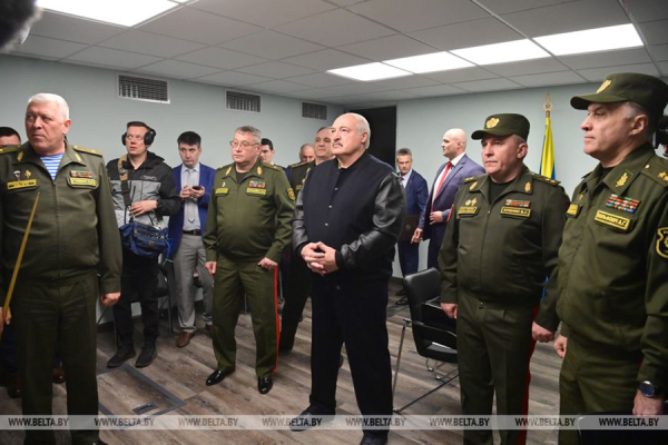Александр Лукашенко понаблюдал за ходом проверки дежурных сил ВВС и войск ПВО